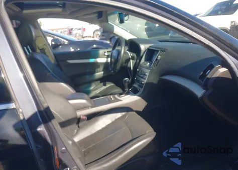 2009 Infiniti G37 Journey z USA, uszkodzony, nr VIN JNKCV61E19M013114